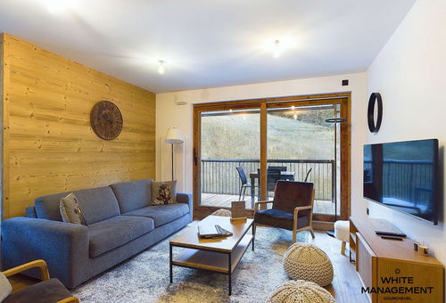 Superbe appartement exposé Sud au pied des pistes. Un balcon exposé Sud-Ouest...