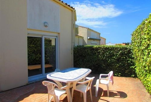 Maison dans une résidence avec piscine, avec un accès direct à la plage