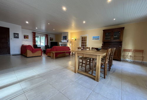 Large family house with a canadian SPA, located in a quiet area, close to the...