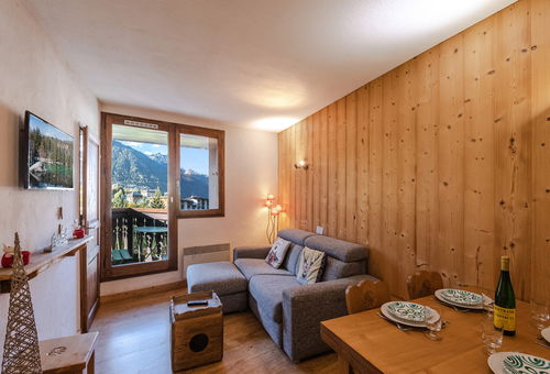 Lovely apartment with a lift near the pedestrian street of Chamonix