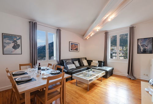 Bright apartment located near the Savoy and Brévent slopes