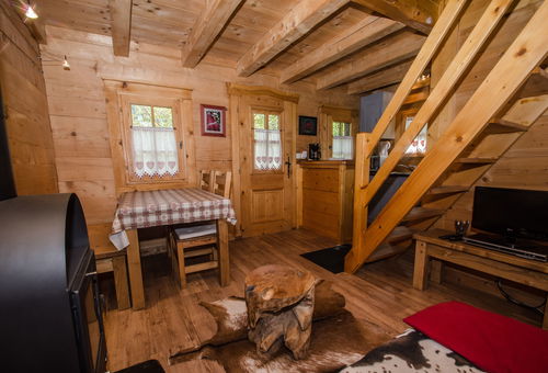 700 meters away from the slopes of Flégère and 3.5 km from the center of...