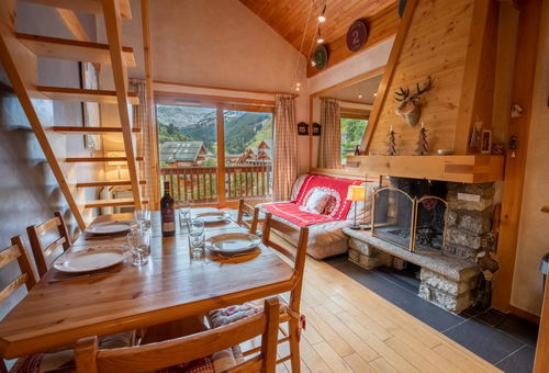 Bel appartement en duplex proche des pistes de ski et de Méribel Centre