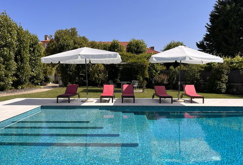 Dans la région du Douro, superbe villa avec piscine privée.