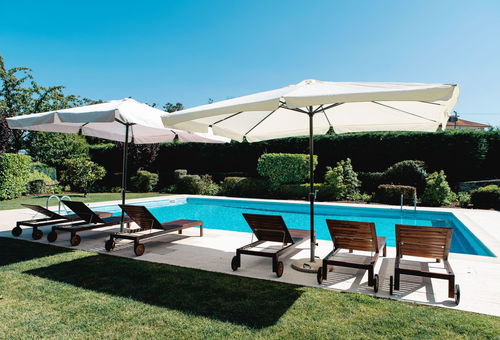In the Douro region, superb villa with private swimming pool.