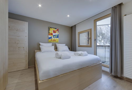 Renovated apartment, at the bottom of the slopes