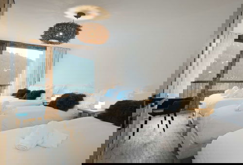 Beautiful apartment, completely new, offering modern decoration and an...