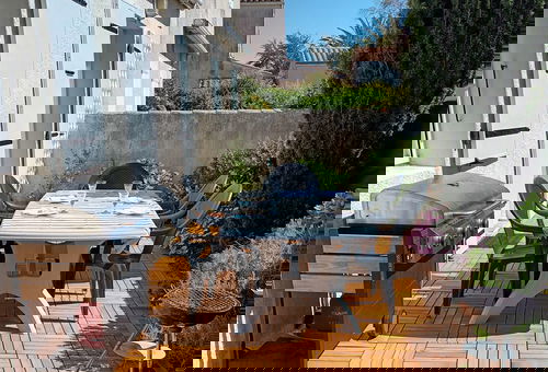 Close to the beach and to the cycle paths.