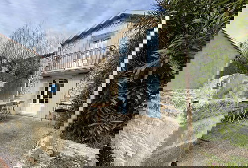 Close to the village centre of La Bree les Bains and to the beach.