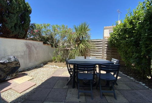 500m from the beach.