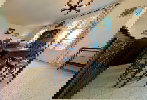 Proximité plage et pistes cyclables.