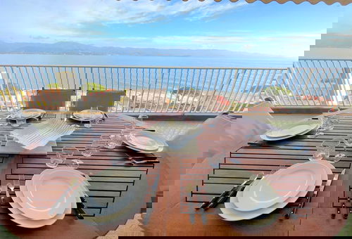 Terrace and wonderful view of the sea.