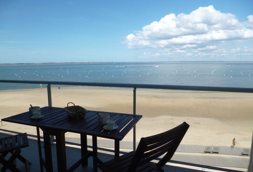 Studio avec une magnifique vue sur le bassin et un accès direct plage