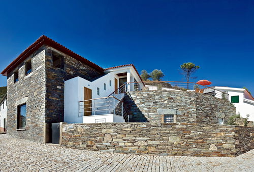 In the Douro, in the heart of the oldest wine-growing region in the world.