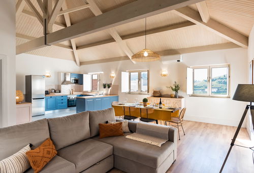 Apartment with shared pool located in the heart of Peso da Régua