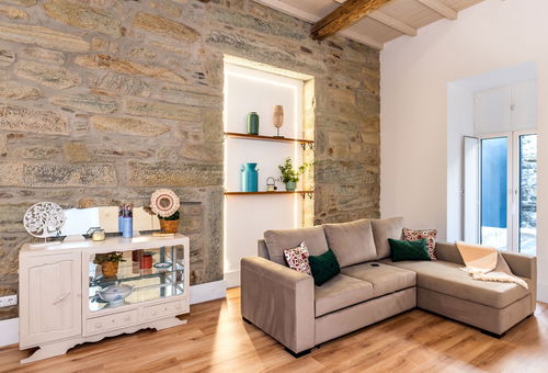 Duplex apartment with shared pool in the heart of Peso da Régna