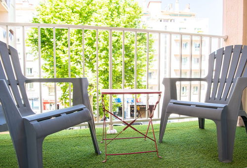 2 Chambres, balcon à 5 min des plages