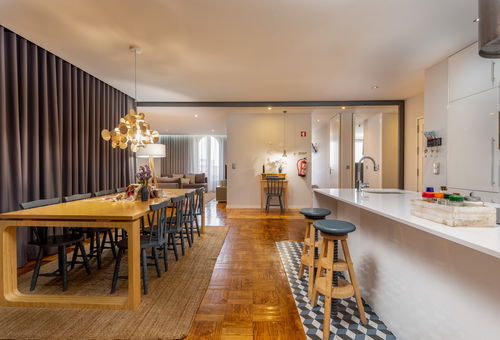 Accommodation of 150 m² welcoming and modern.
