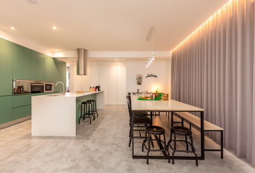 Feel Porto Pinot Townhouse