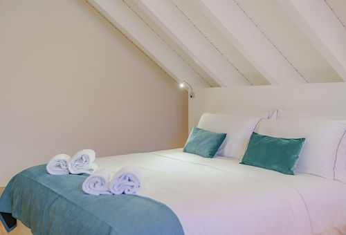 Appartement moderne sous les toits.