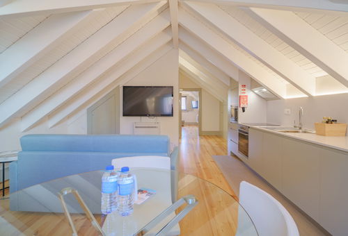 Appartement moderne sous les toits.