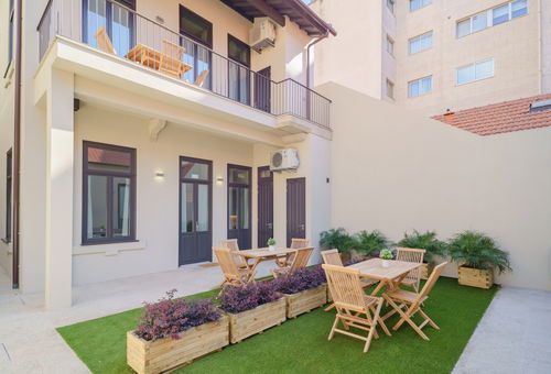 Bel appartement avec jardin.