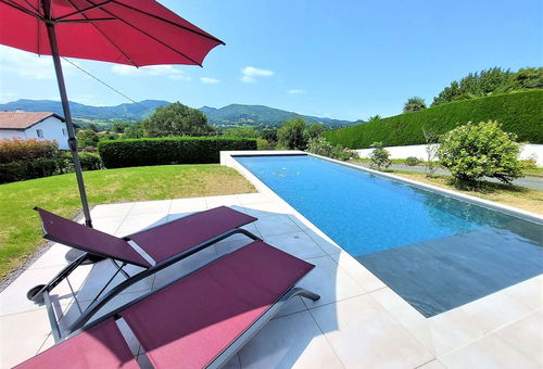 LE GARCIA  villa  au calme et vue sur les montagnes