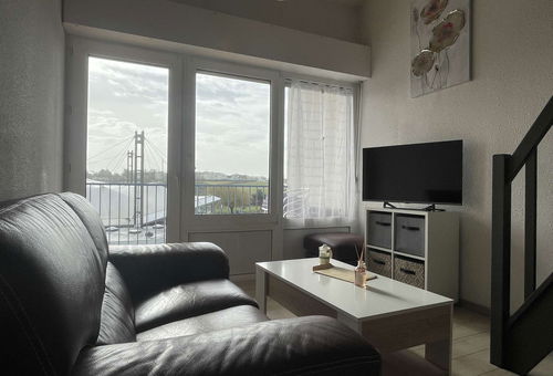 Bel appartement situé dans une résidence calme et sécurisée proche de la mer