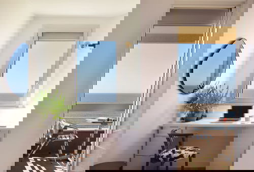 NOUVELLE VAGUE :  Modern Ocean View STUDIO w/ balcony - Swimming Pool*