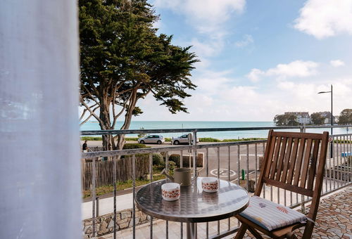 La Trinité Sur Mer, facing the sea Men Du, 3-room apartment. Free Wifi. SEA...