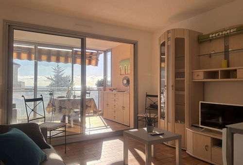 Studio dans une résidence avec piscine