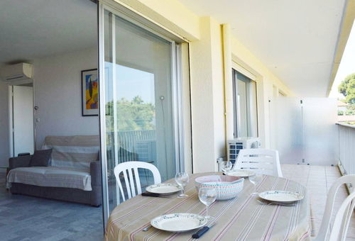 Appartement avec aperçu mer, à deux pas du port et de la plage de la Salis