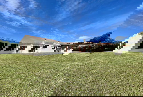 La plage à 300 mètres.