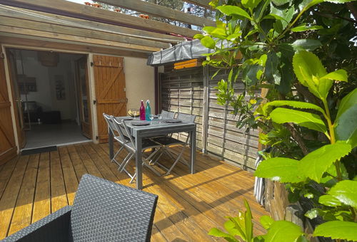 Swimming pool in the residence.