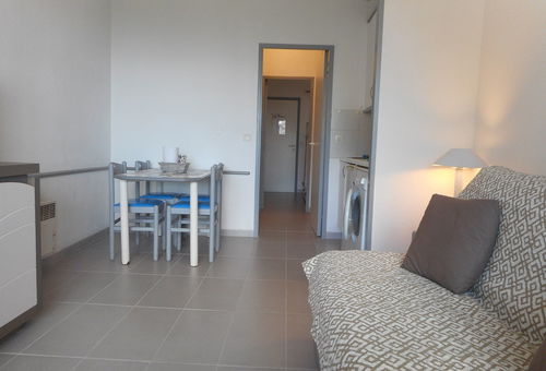 Appartement avec vue mer, terrasse à 150m de la plage