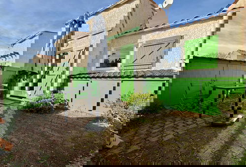 House located in Domino, 5mn walking distance from the beach