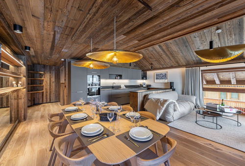 Cosy and spacious apartment in Belvedere district, 300m from the slopes