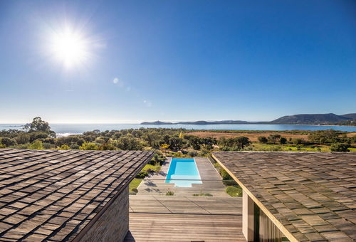 Superbe demeure d'architecte à seulement quelques kilomètres de Porto-Vecchio