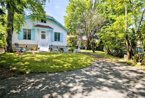 Holiday house in Arcachon - 700m from the beach.