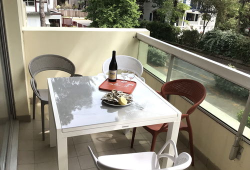 Nice apartment with a large garage, 250m from the beach