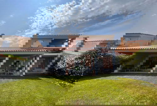 110m² Villa Cannes with Swimming Pools, AC and Garage - BENAKEY