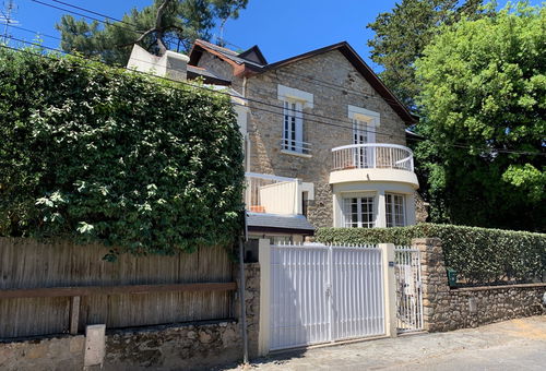 Apartment with terrace and small garden, 400m from the beach of La Baule