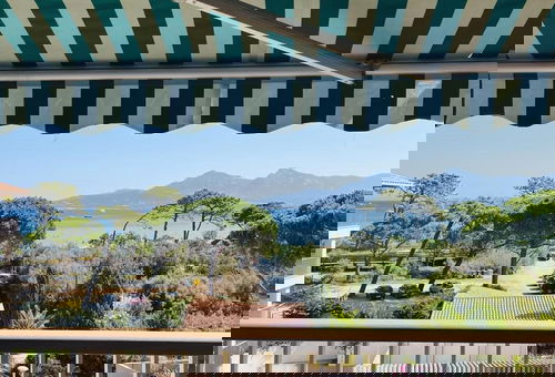 Apartment, located 100m from Calvi wonderful beach - Sea view.