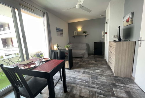 Apartment with balcony and pool in Les Minimes district - La Rochelle