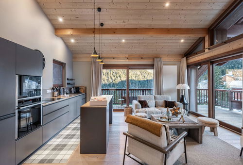 COURCHEVEL Moriond (1650) - The Glaciers LA GRANDE CASSE is a magnificent...