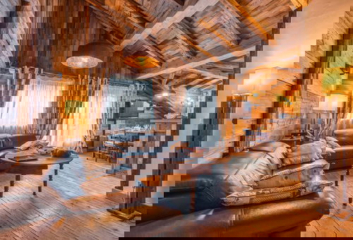 Esprit bois authentique pour cet appartement de charme en plein cœur de la...