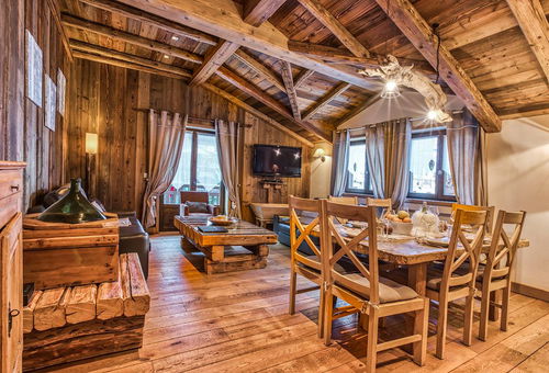 Appartement de standing au cœur de la station et aux pieds des pistes.  -...