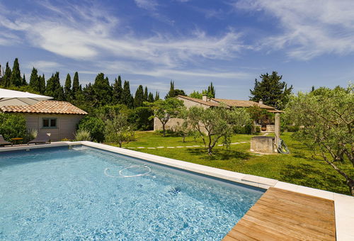 Villa avec piscine proche du centre de Saint Remy de Provence.