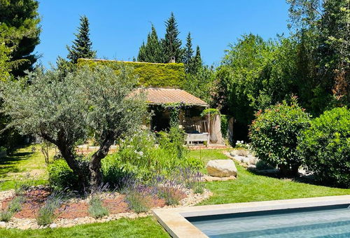 Charmante maison proche du village de Paradou dans les Alpilles.