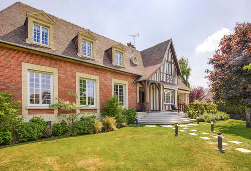 Superbe maison de style normmand avec jardin à proximité immédiate de...